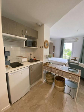 Studio LA ROCHELLE - LR740-001